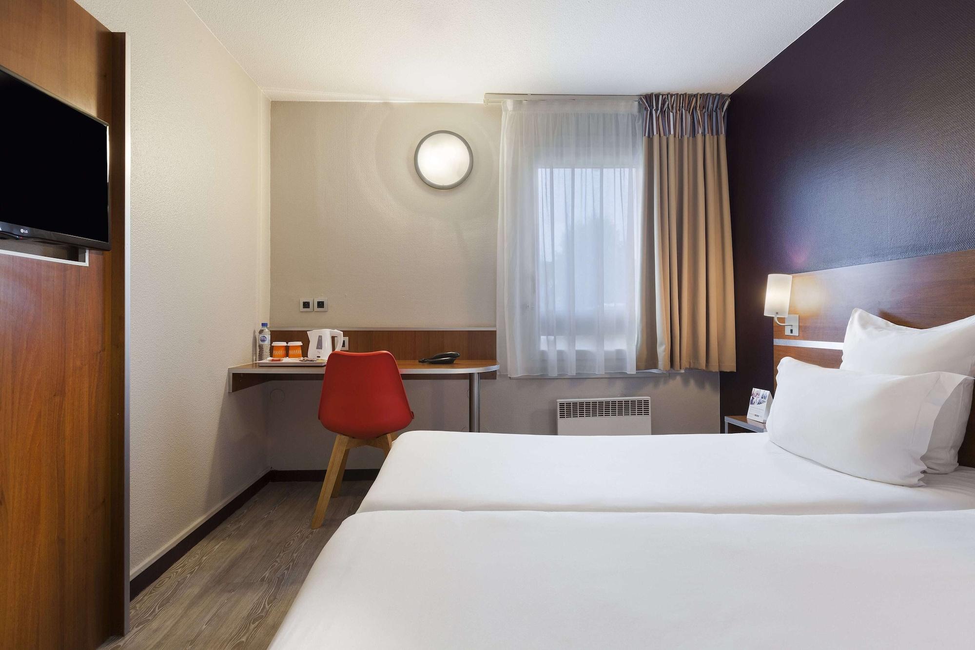 Comfort Hotel Linas - Montlhery Экстерьер фото