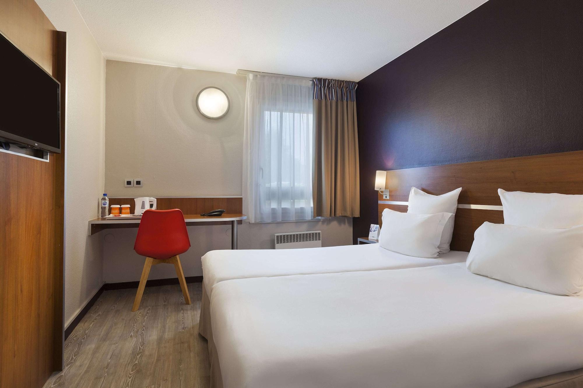 Comfort Hotel Linas - Montlhery Экстерьер фото