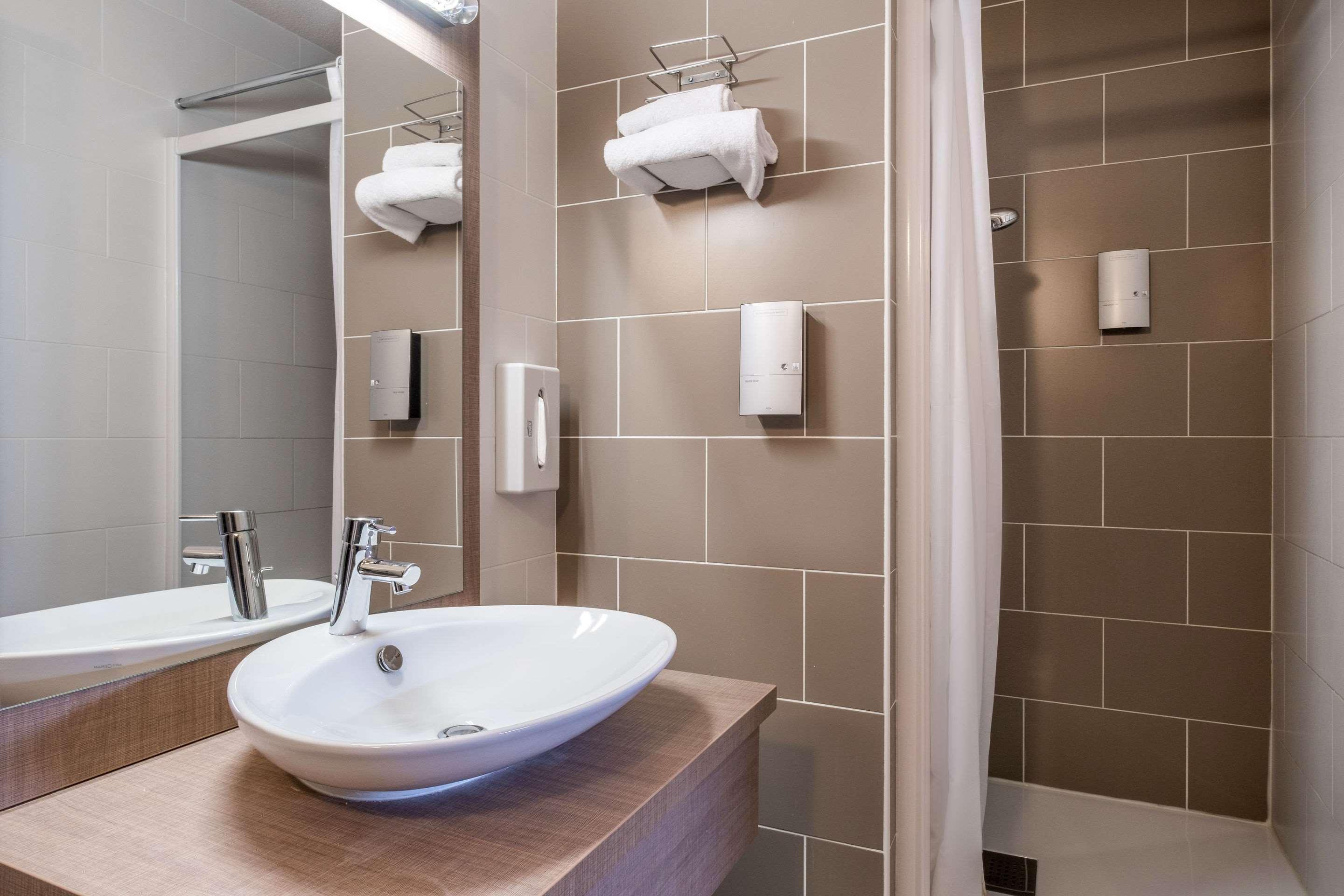 Comfort Hotel Linas - Montlhery Экстерьер фото