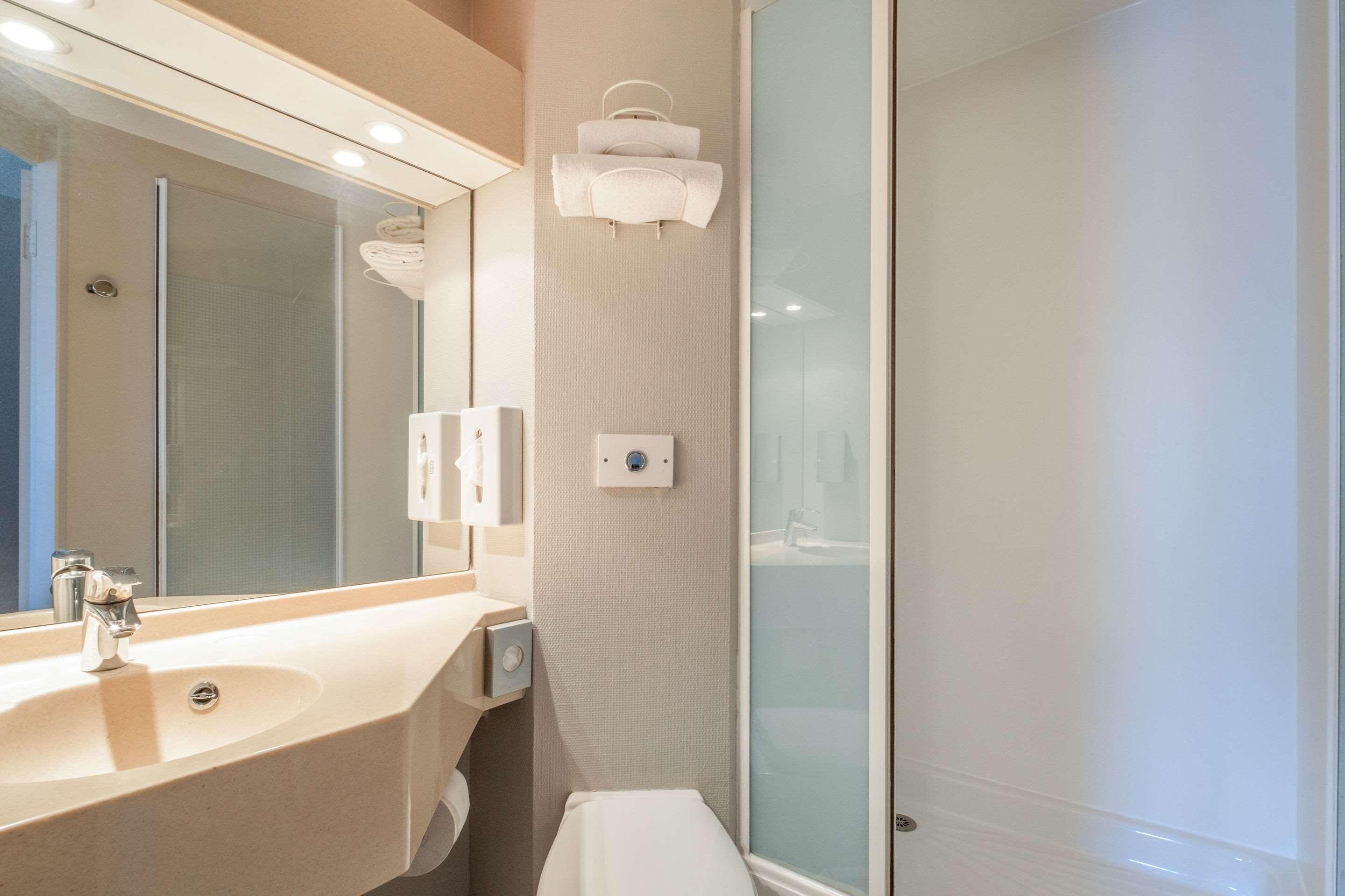 Comfort Hotel Linas - Montlhery Экстерьер фото