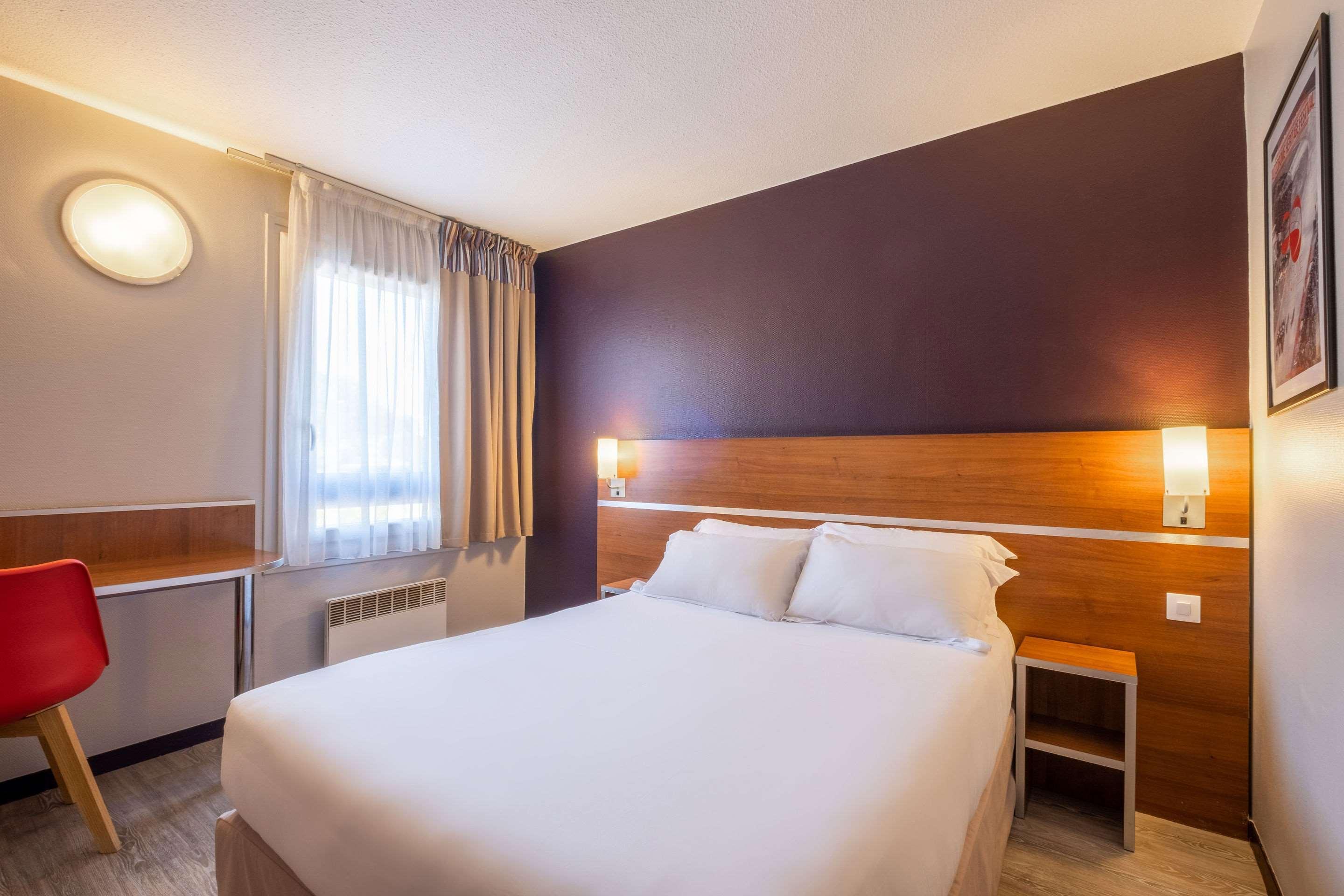 Comfort Hotel Linas - Montlhery Экстерьер фото