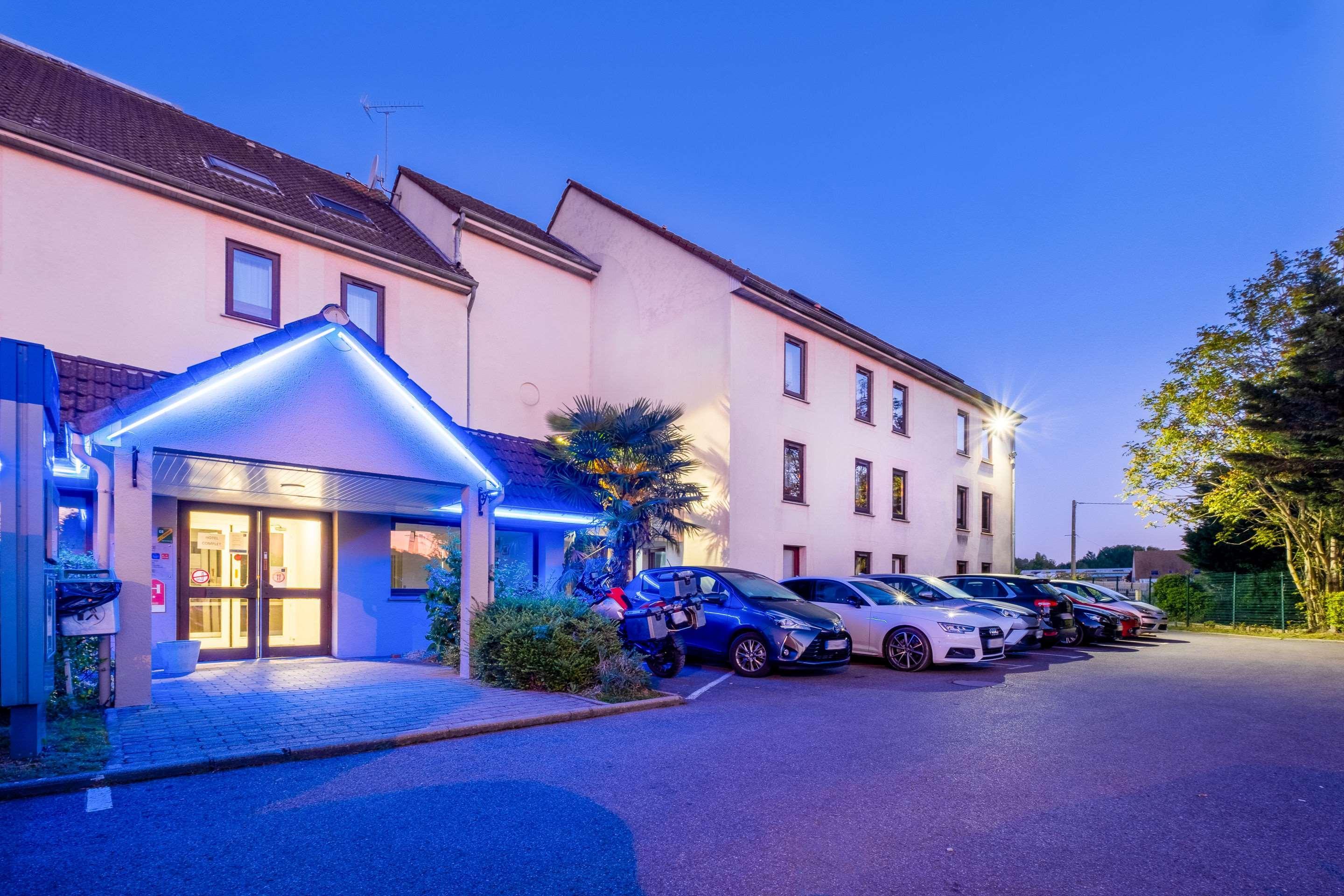Comfort Hotel Linas - Montlhery Экстерьер фото