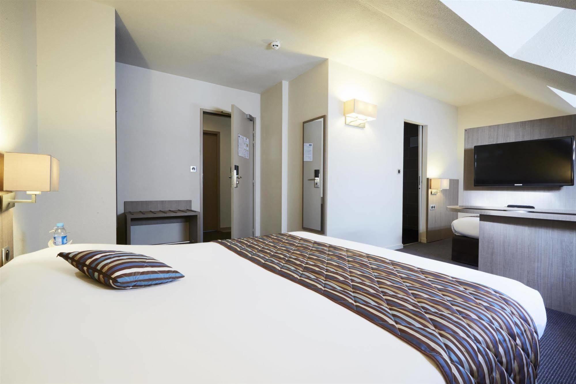 Comfort Hotel Linas - Montlhery Экстерьер фото