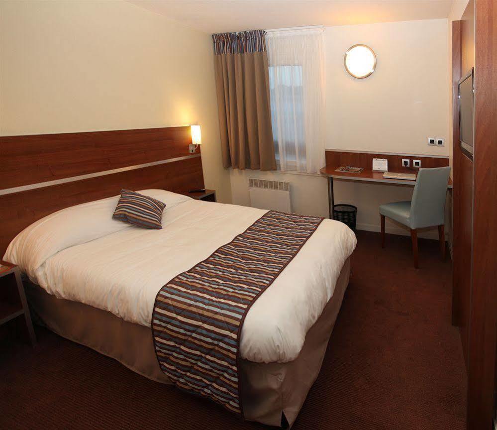 Comfort Hotel Linas - Montlhery Номер фото